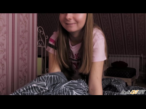 ❤️ Blondie duboko siše svoju drugu prijateljicu i dobiva spermu u usta ❤❌ Jebanje na bs.eviewporn-com.ru ﹏