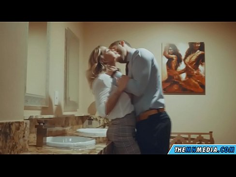 ❤️ Kad te prsata plavuša zavede u javnom toaletu ❤❌ Jebanje na bs.eviewporn-com.ru ﹏